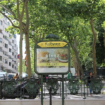 Métropolitain, station Botzaris