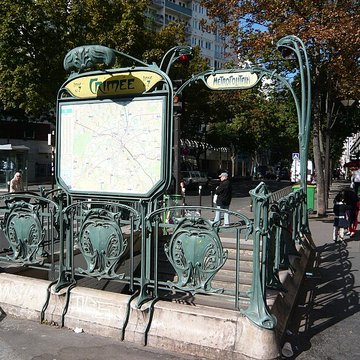 Métropolitain, station Botzaris