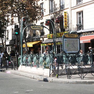 Métropolitain, station Botzaris