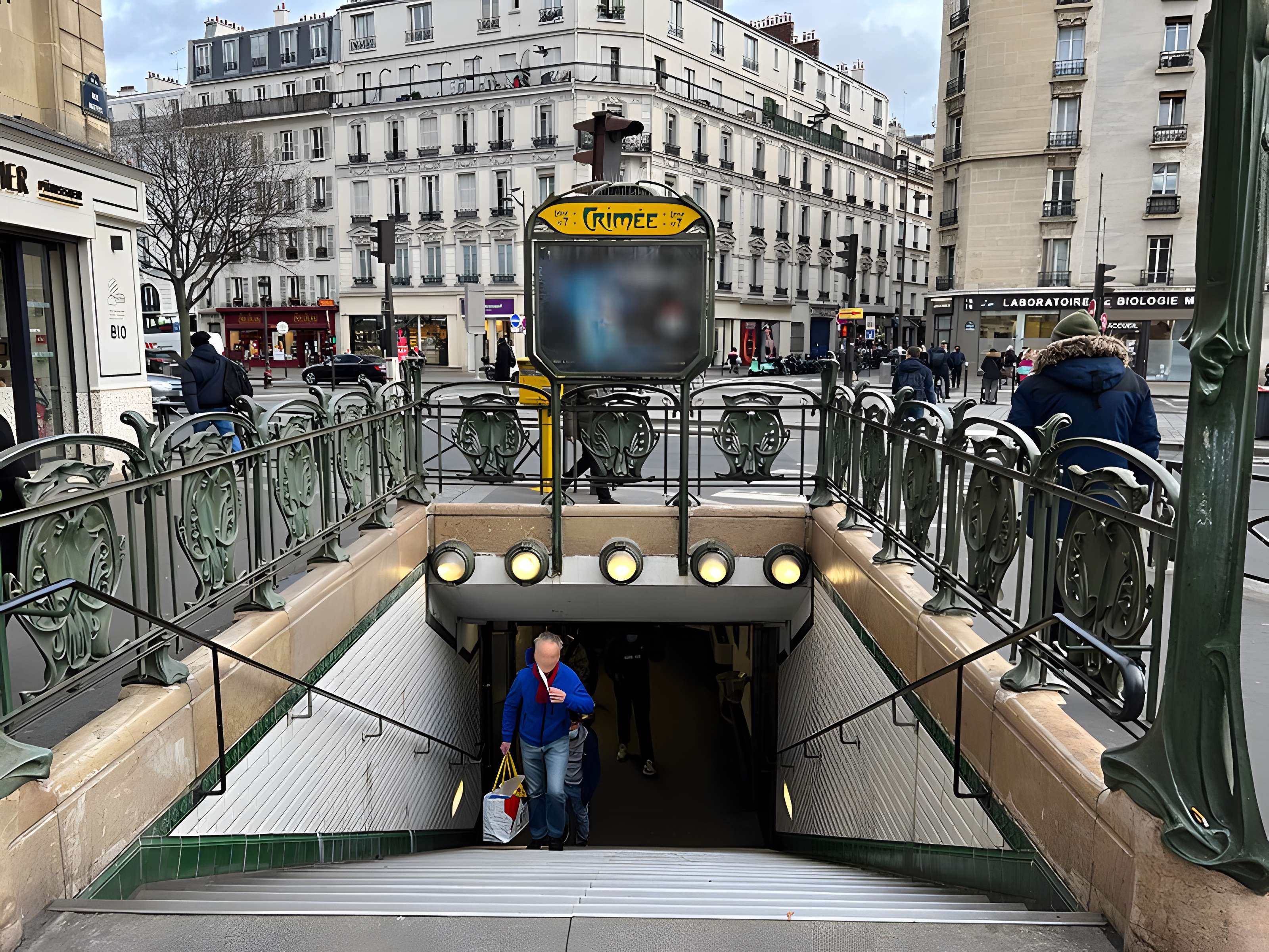 Métropolitain, station Botzaris