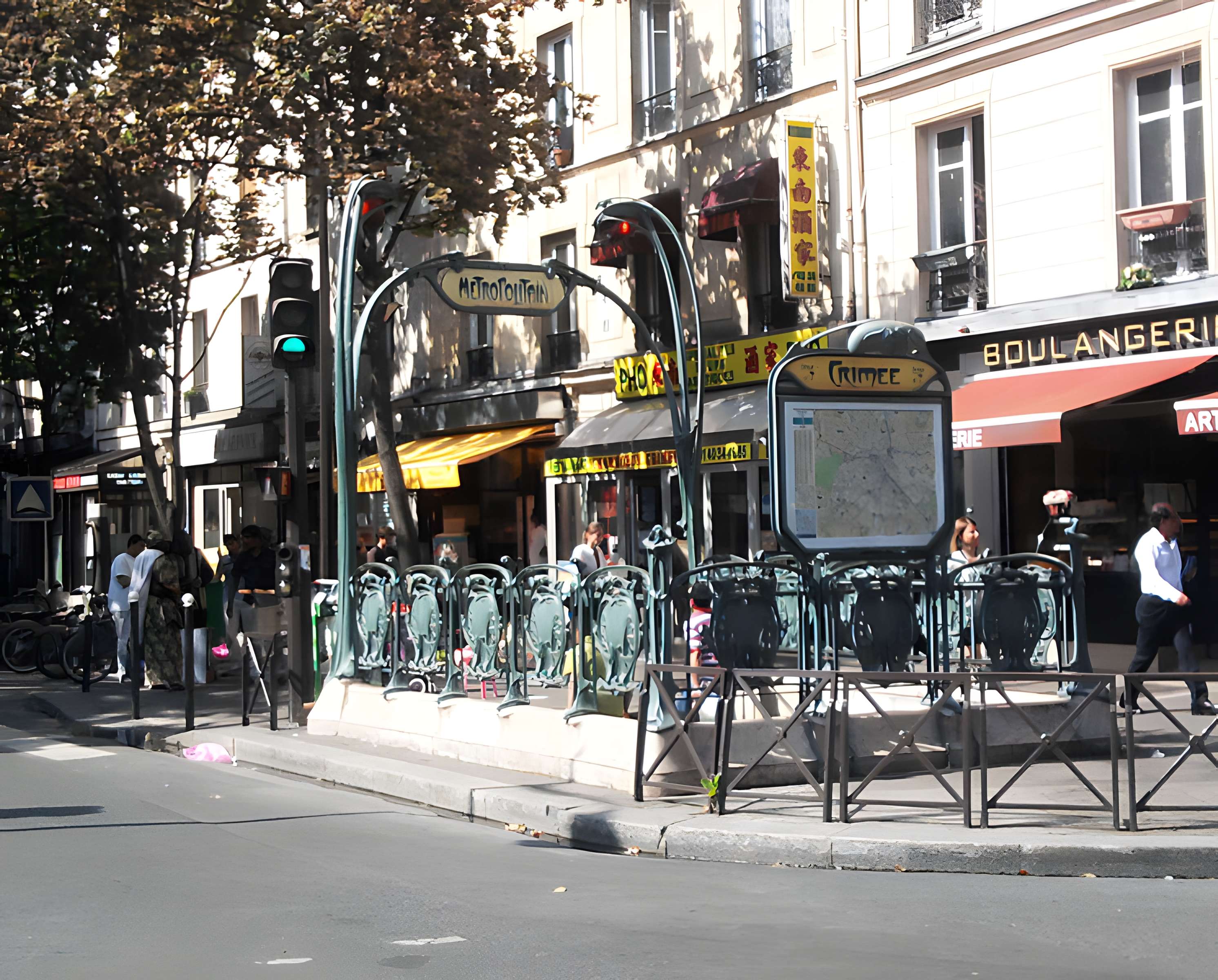 Métropolitain, station Botzaris