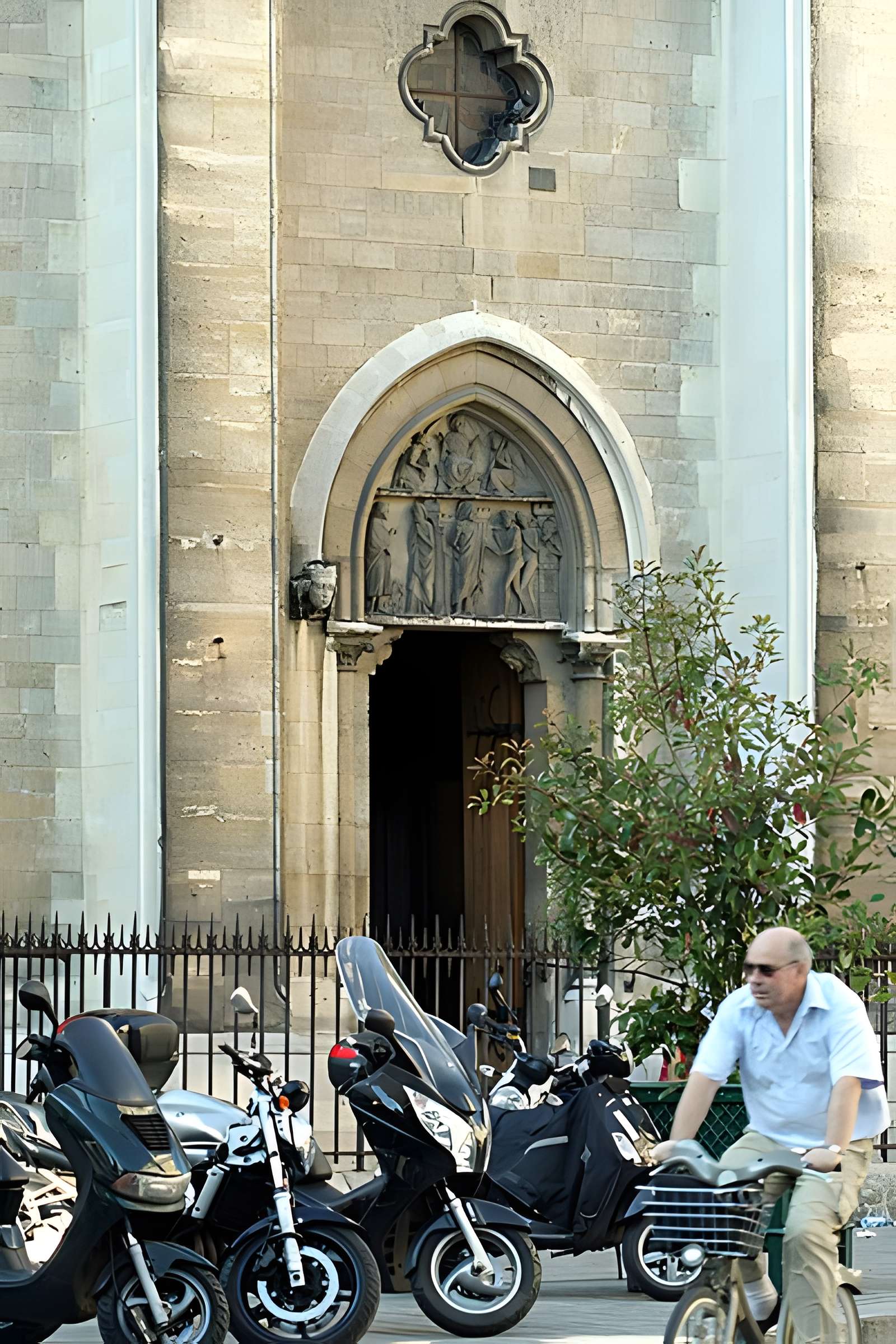 Église Saint-Jean-Baptiste-de-Belleville