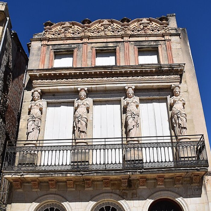 Photo de Maison à cariatides, Rue Eugène-Mazelié à Lauzun