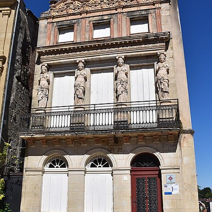 Photo de Maison à cariatides, Rue Eugène-Mazelié à Lauzun