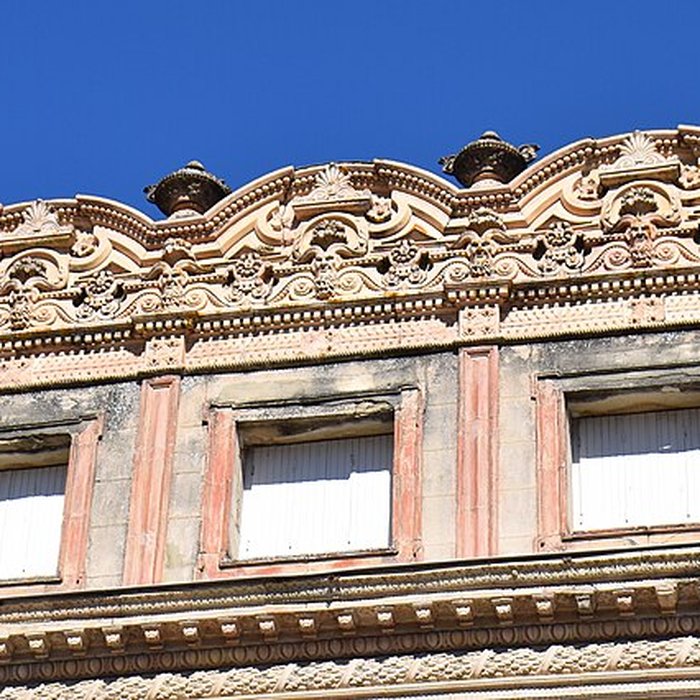 Photo de Maison à cariatides, Rue Eugène-Mazelié à Lauzun