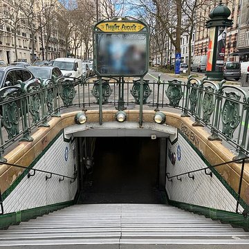 Métropolitain, station Alexandre-Dumas