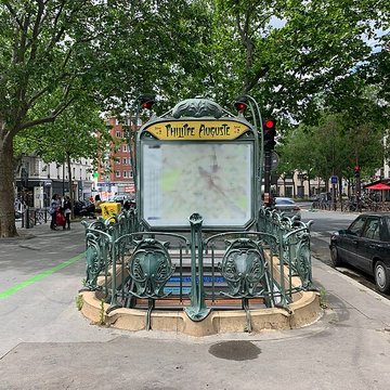 Métropolitain, station Alexandre-Dumas
