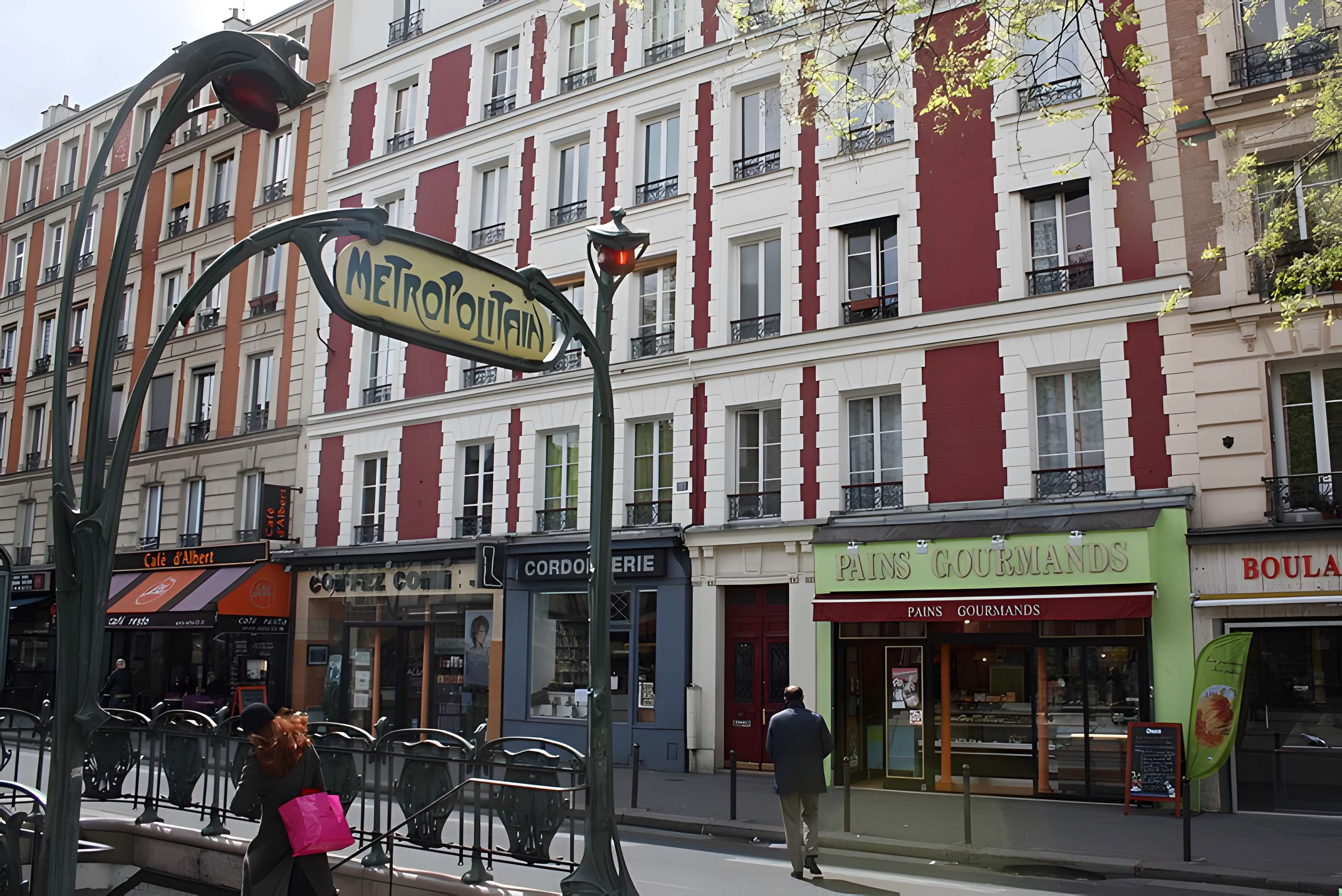 Métropolitain, station Alexandre-Dumas