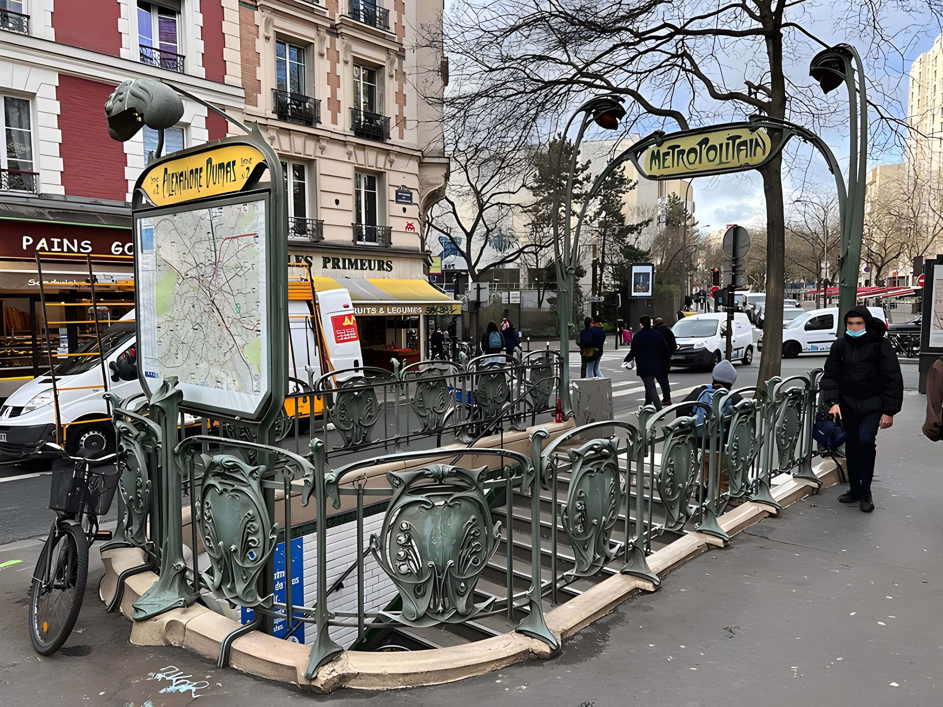 Métropolitain, station Alexandre-Dumas