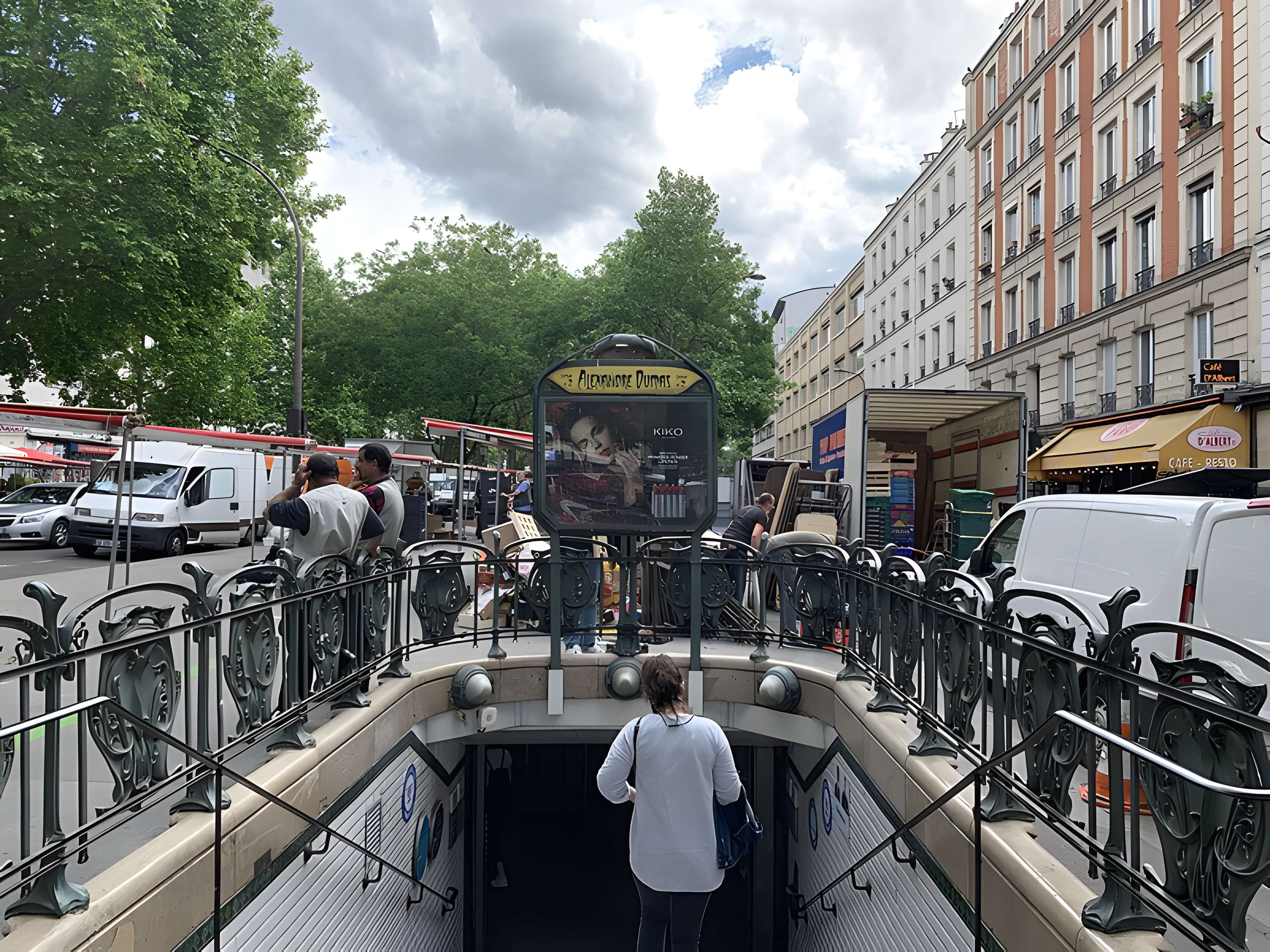 Métropolitain, station Alexandre-Dumas