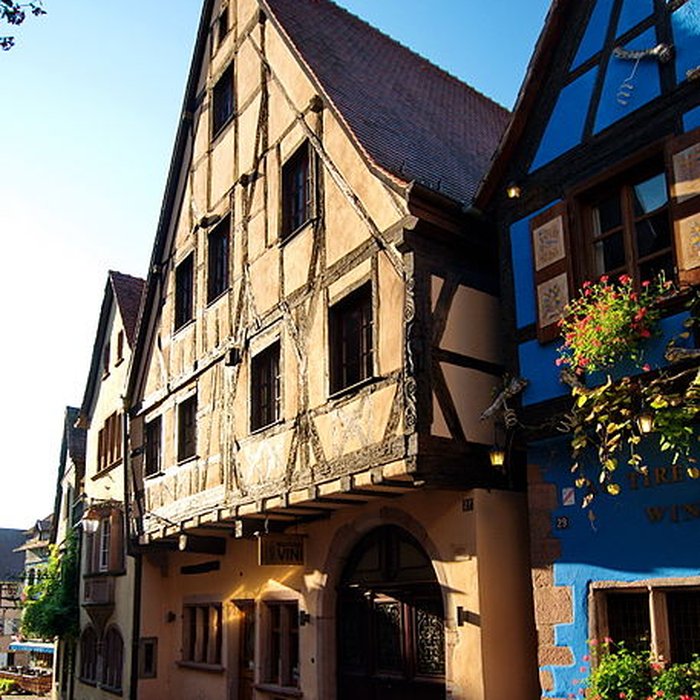 Photo de Maison à lOurs noir à Riquewihr