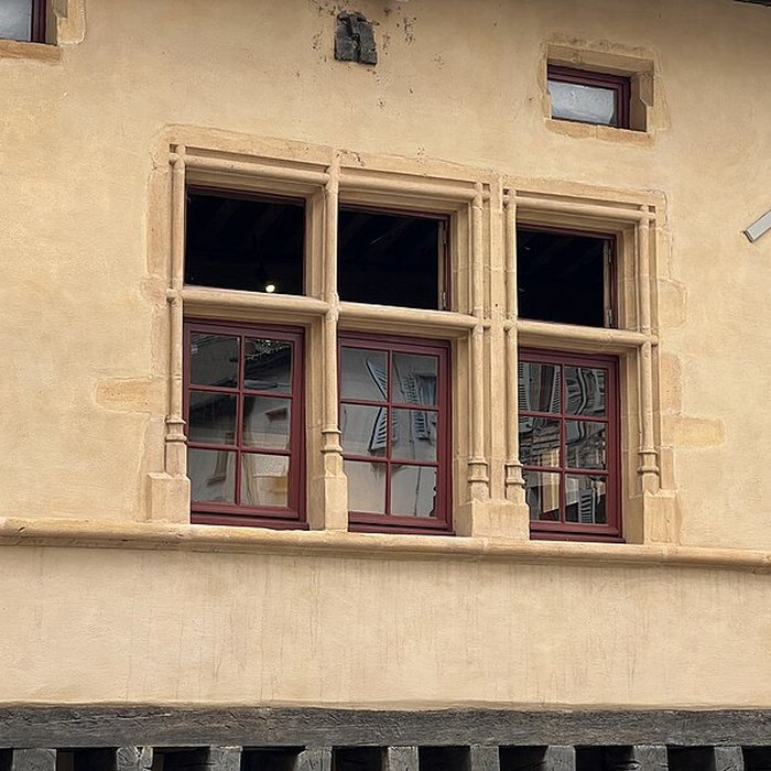 Photo de Maison à pans de bois, 54 Rue de la République à Beaujeu