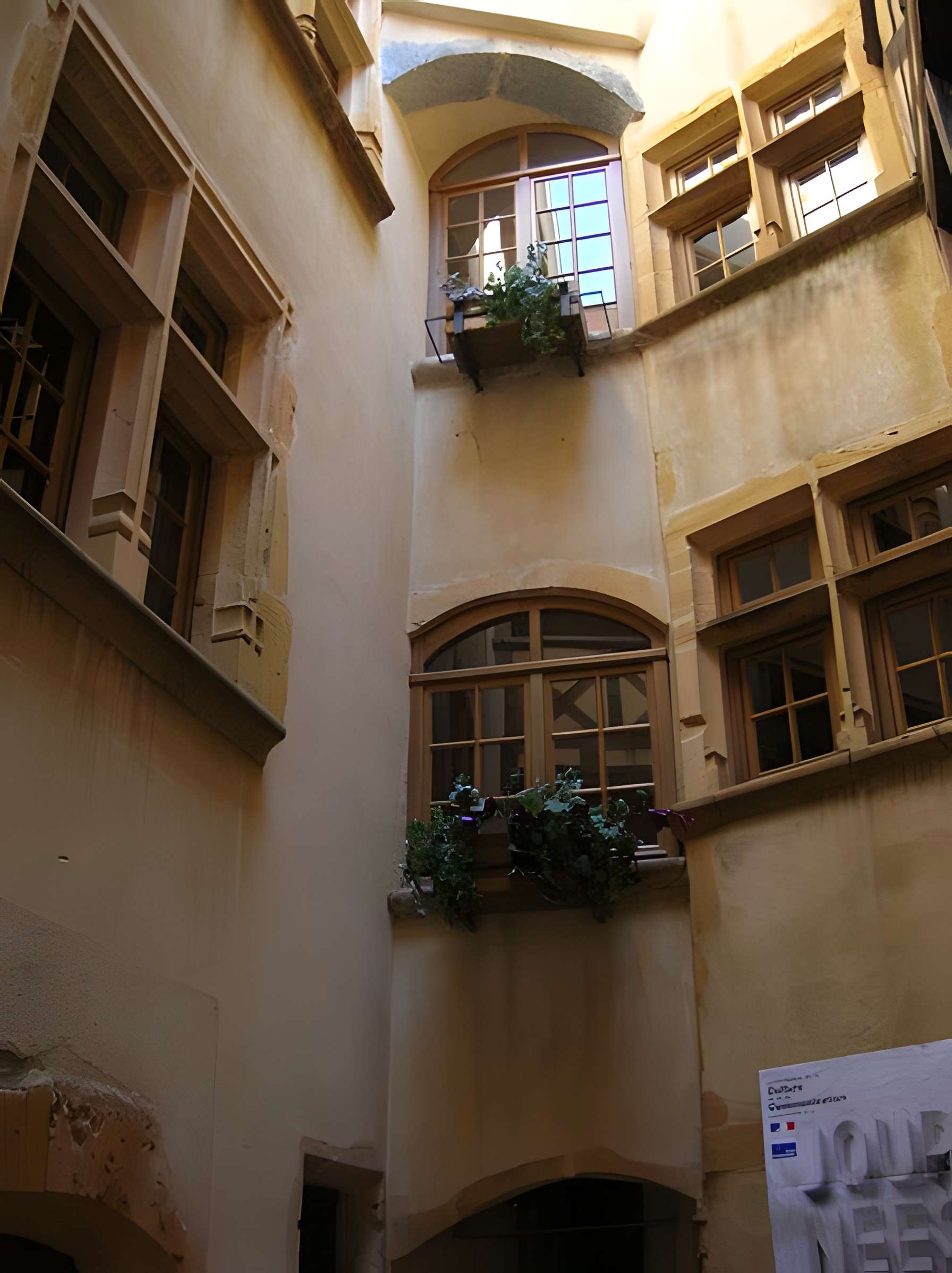 Maison à pans de bois, 54 Rue de la République à Beaujeu