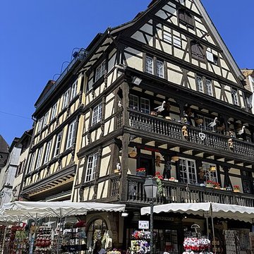 Maison au 1 Place du Marché-aux-Cochons-de-Lait à Strasbourg