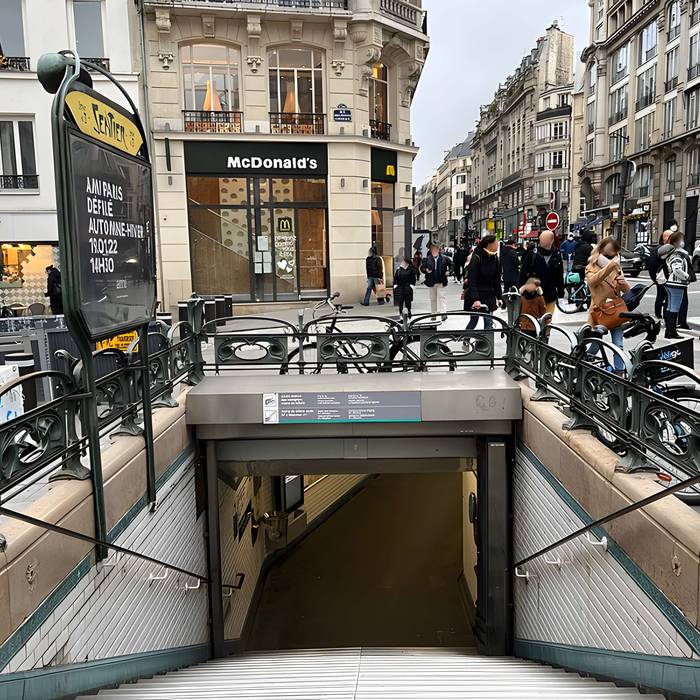 Photo de Métropolitain, station Quatre-Septembre