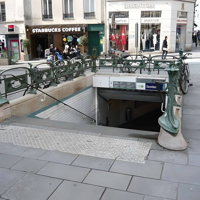 Photo de Métropolitain, station Quatre-Septembre