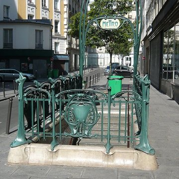 Métropolitain, station Quatre-Septembre