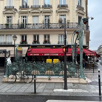 Métropolitain, station Quatre-Septembre