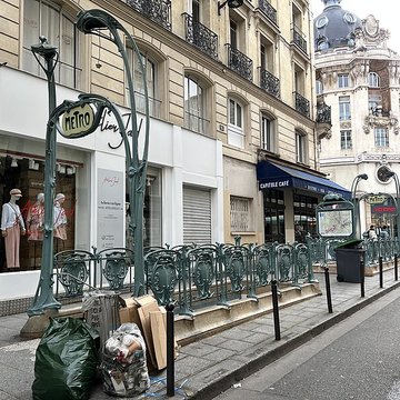 Métropolitain, station Quatre-Septembre
