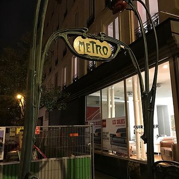 Métropolitain, station Quatre-Septembre