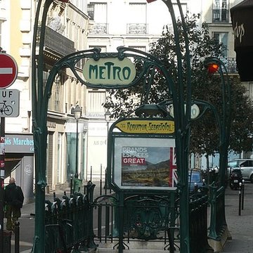 Métropolitain, station Quatre-Septembre