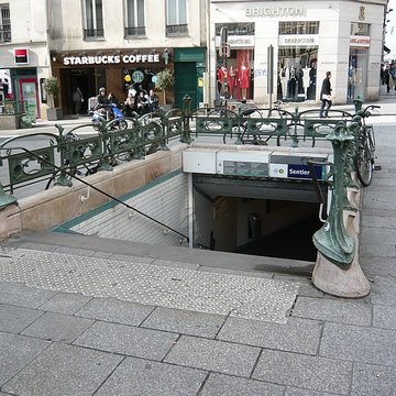 Métropolitain, station Quatre-Septembre