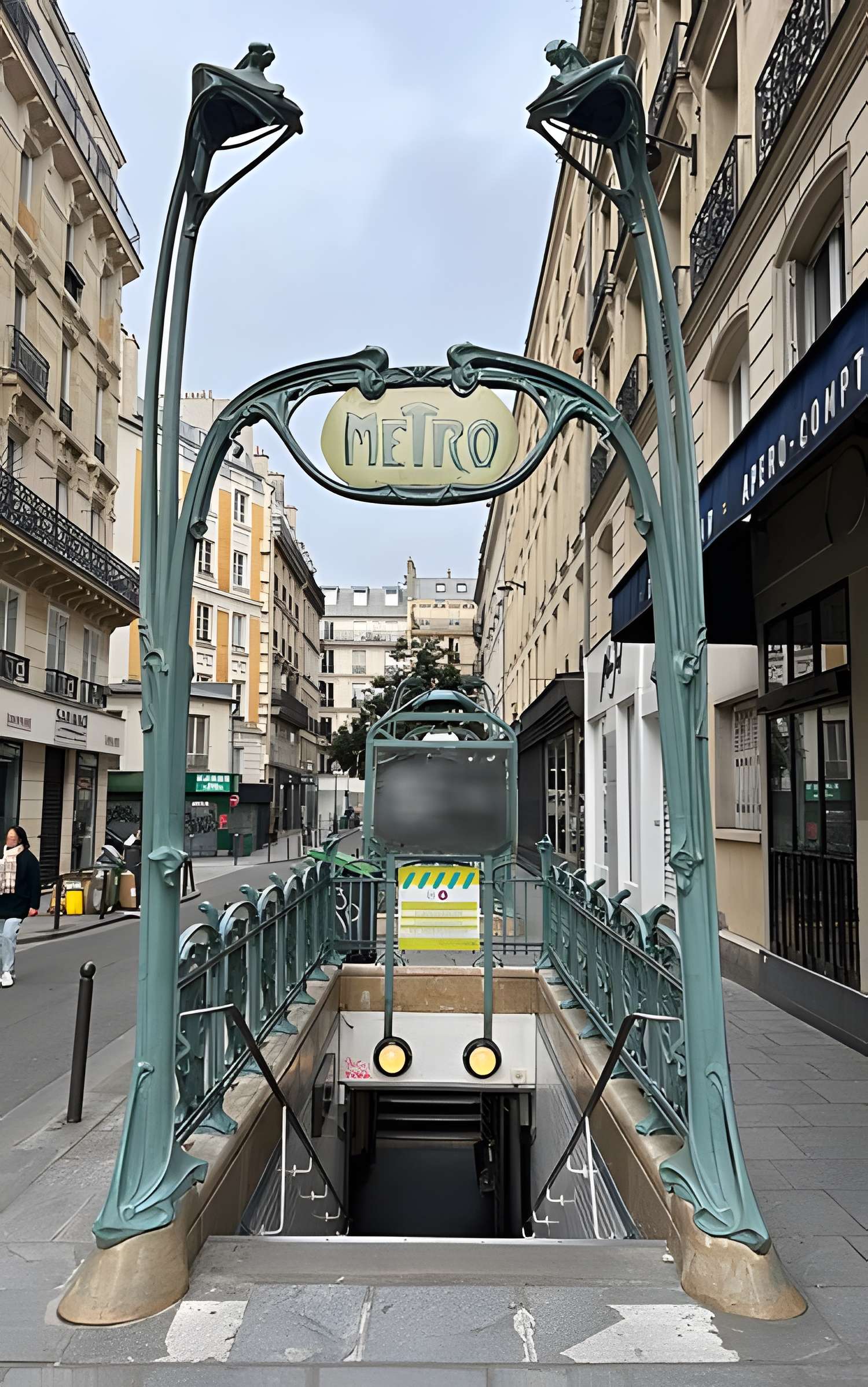 Métropolitain, station Quatre-Septembre