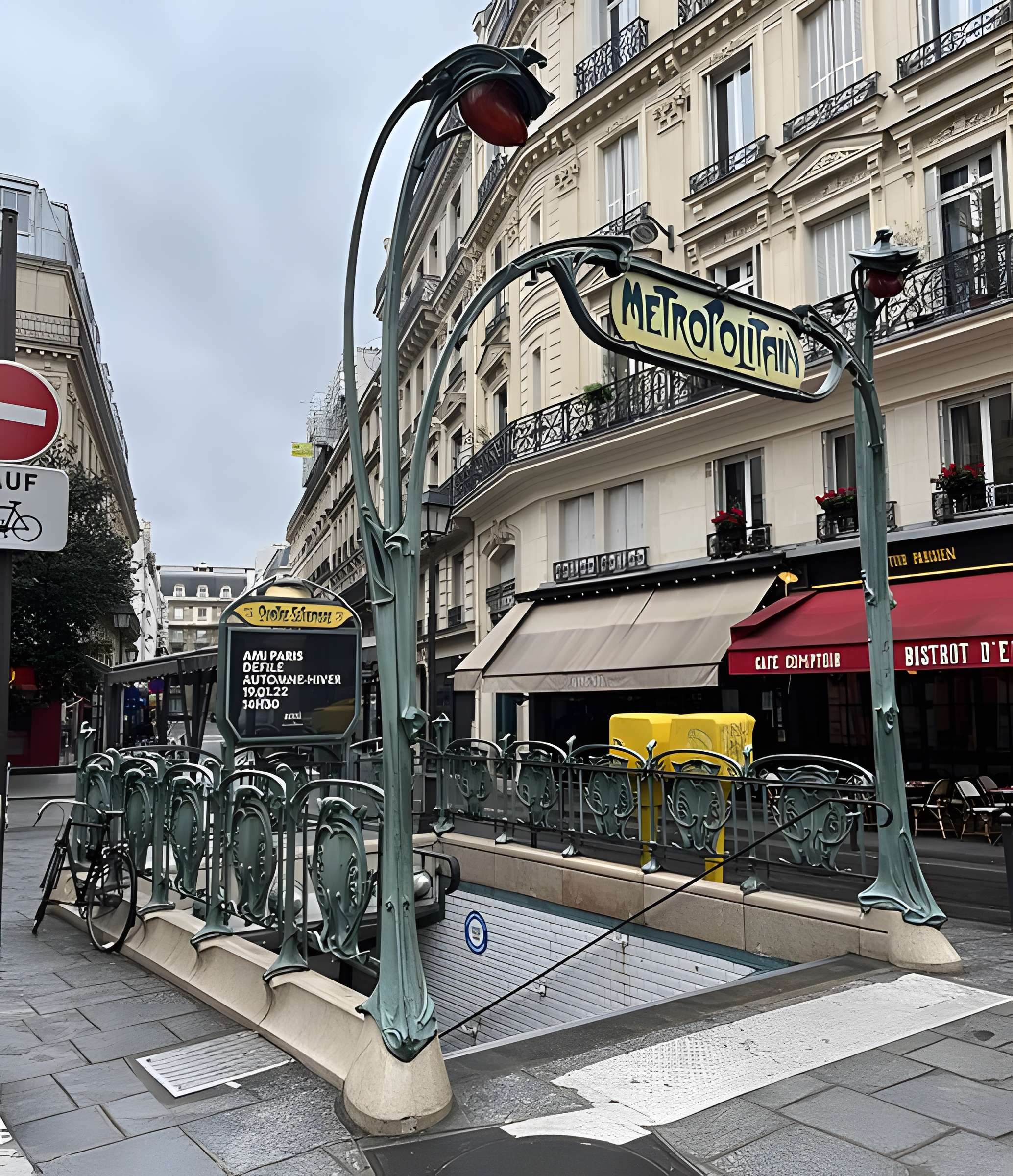 Métropolitain, station Quatre-Septembre