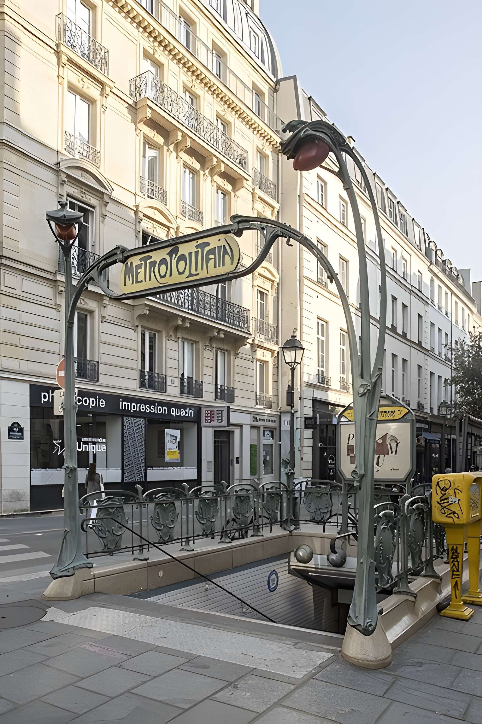 Métropolitain, station Quatre-Septembre