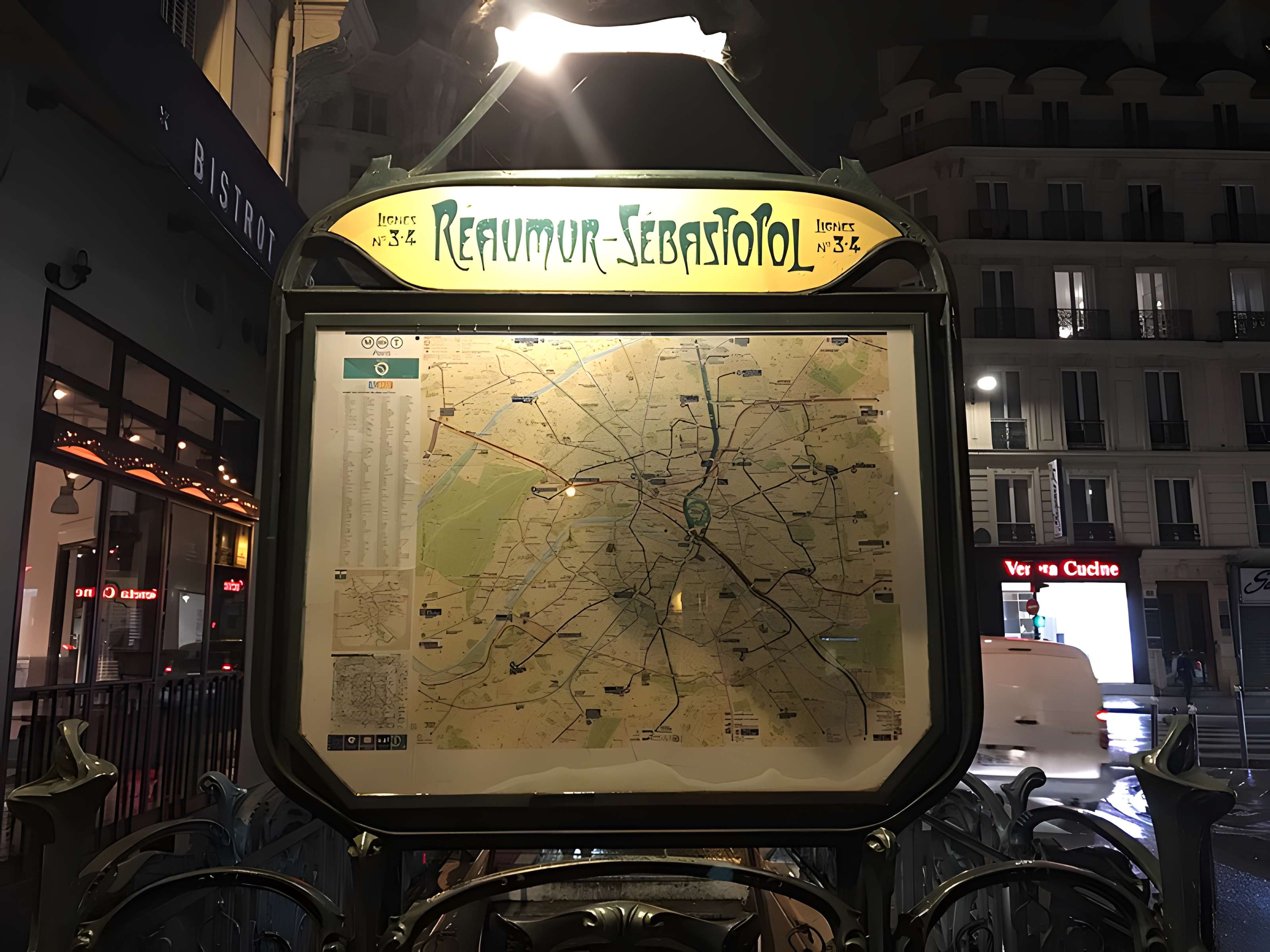 Métropolitain, station Quatre-Septembre