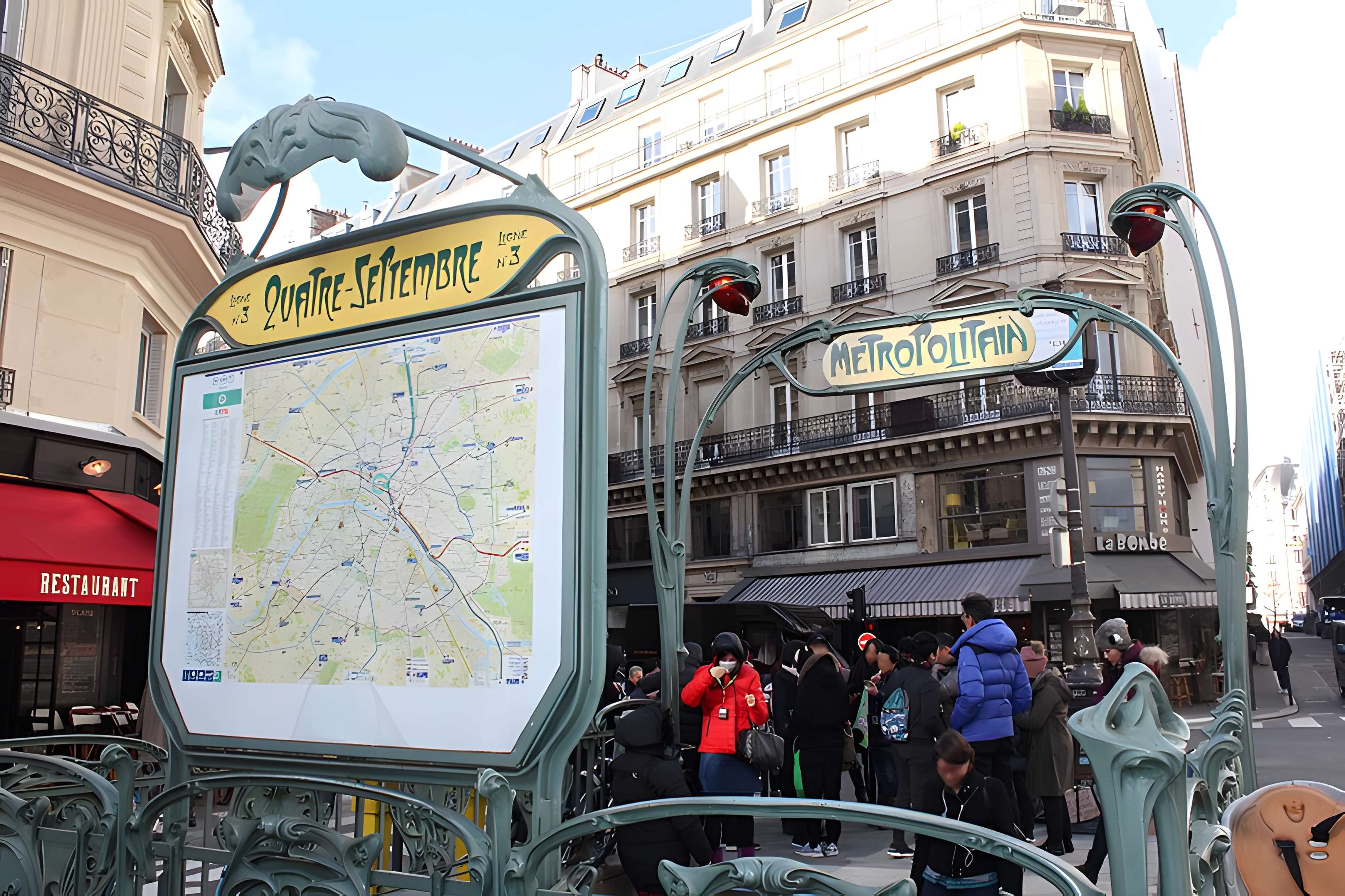 Métropolitain, station Quatre-Septembre