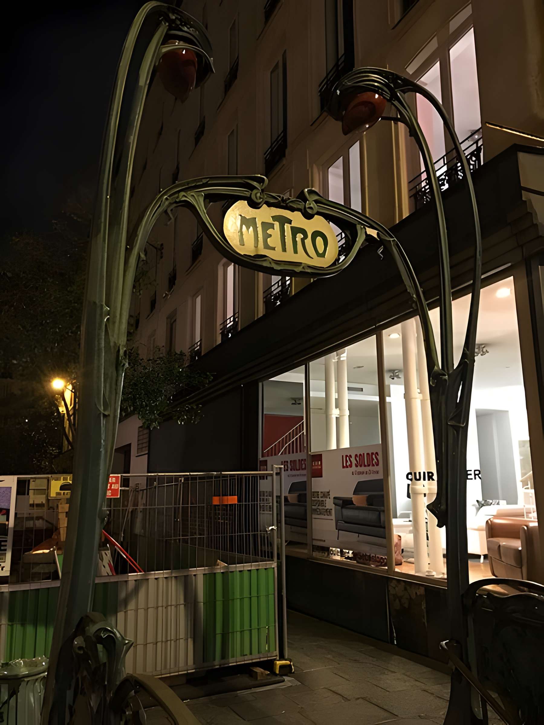 Métropolitain, station Quatre-Septembre