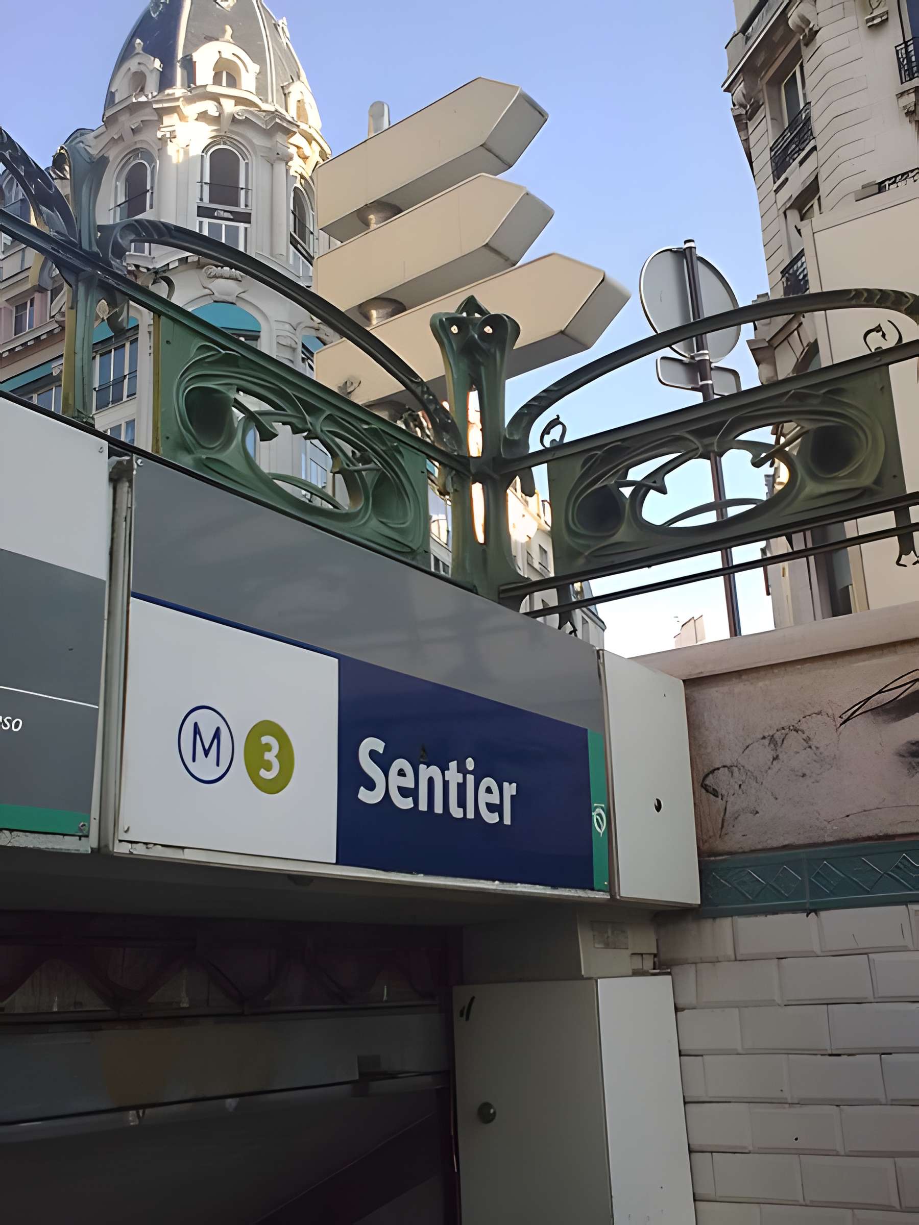 Métropolitain, station Quatre-Septembre