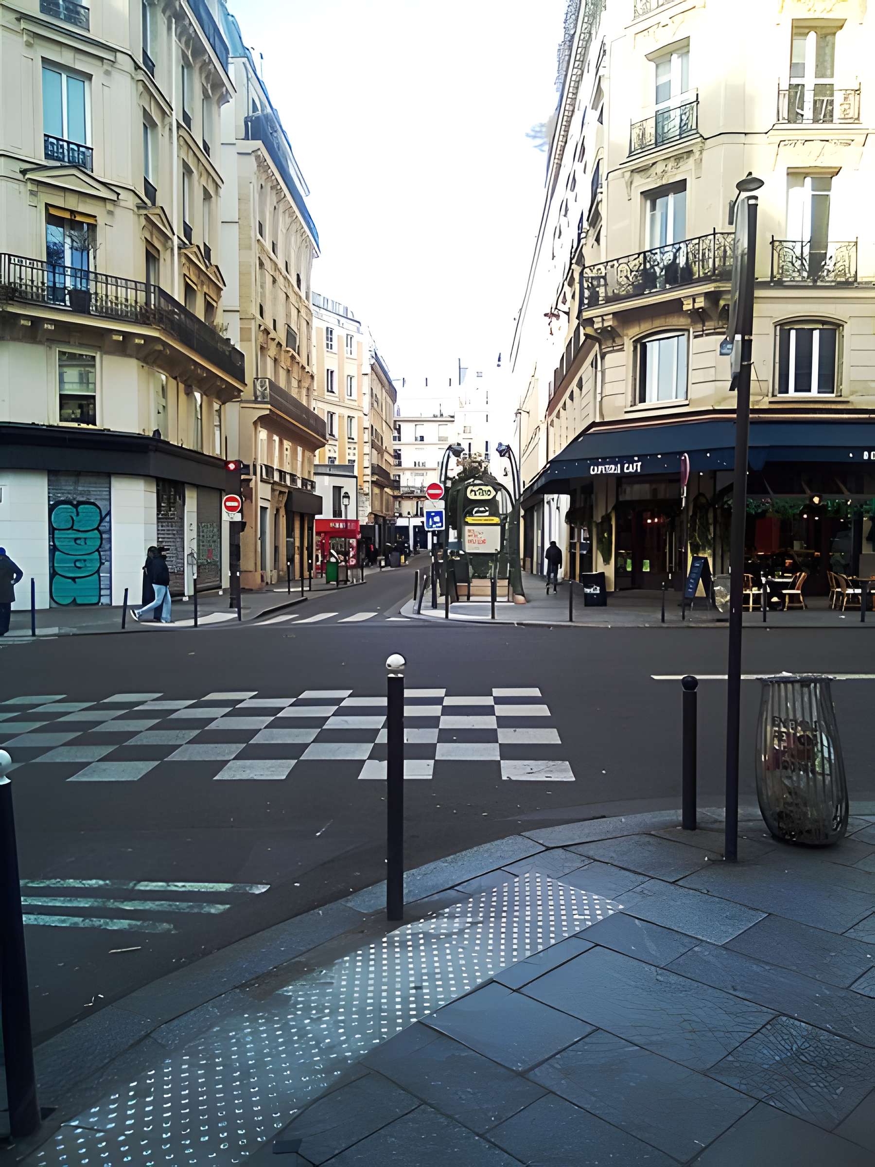 Métropolitain, station Quatre-Septembre