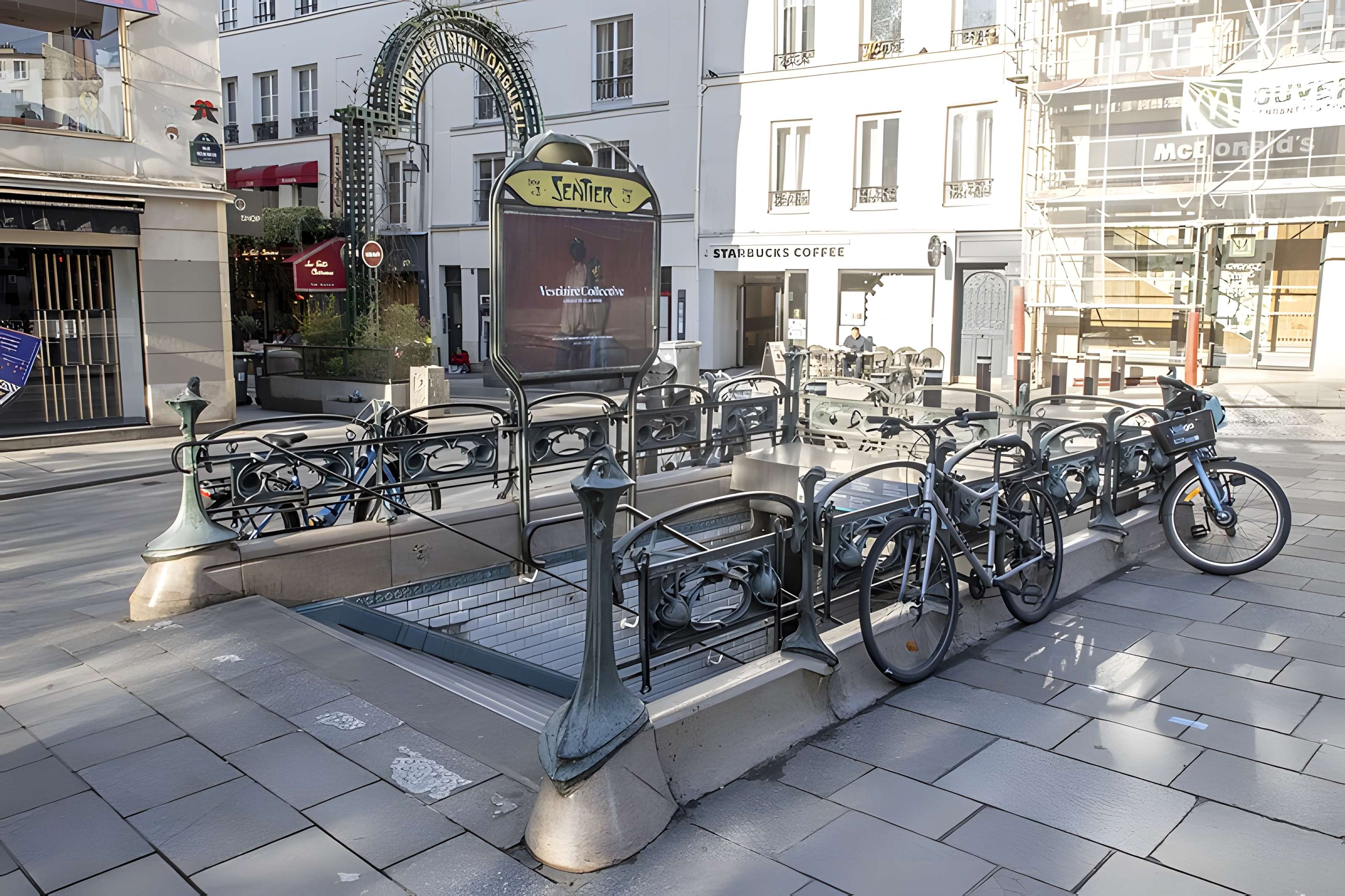 Métropolitain, station Quatre-Septembre