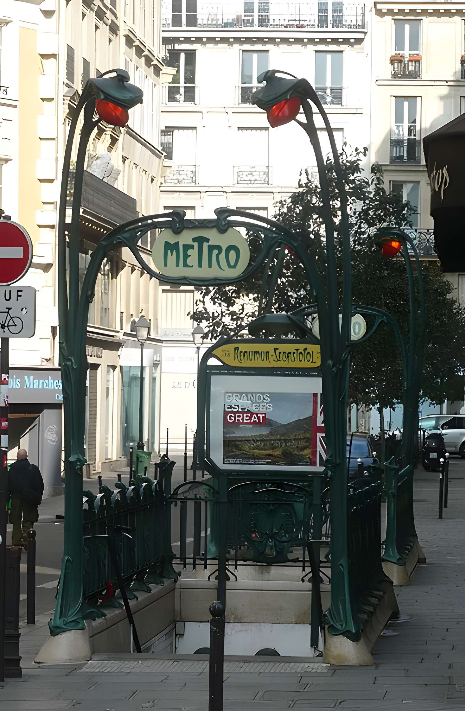 Métropolitain, station Quatre-Septembre
