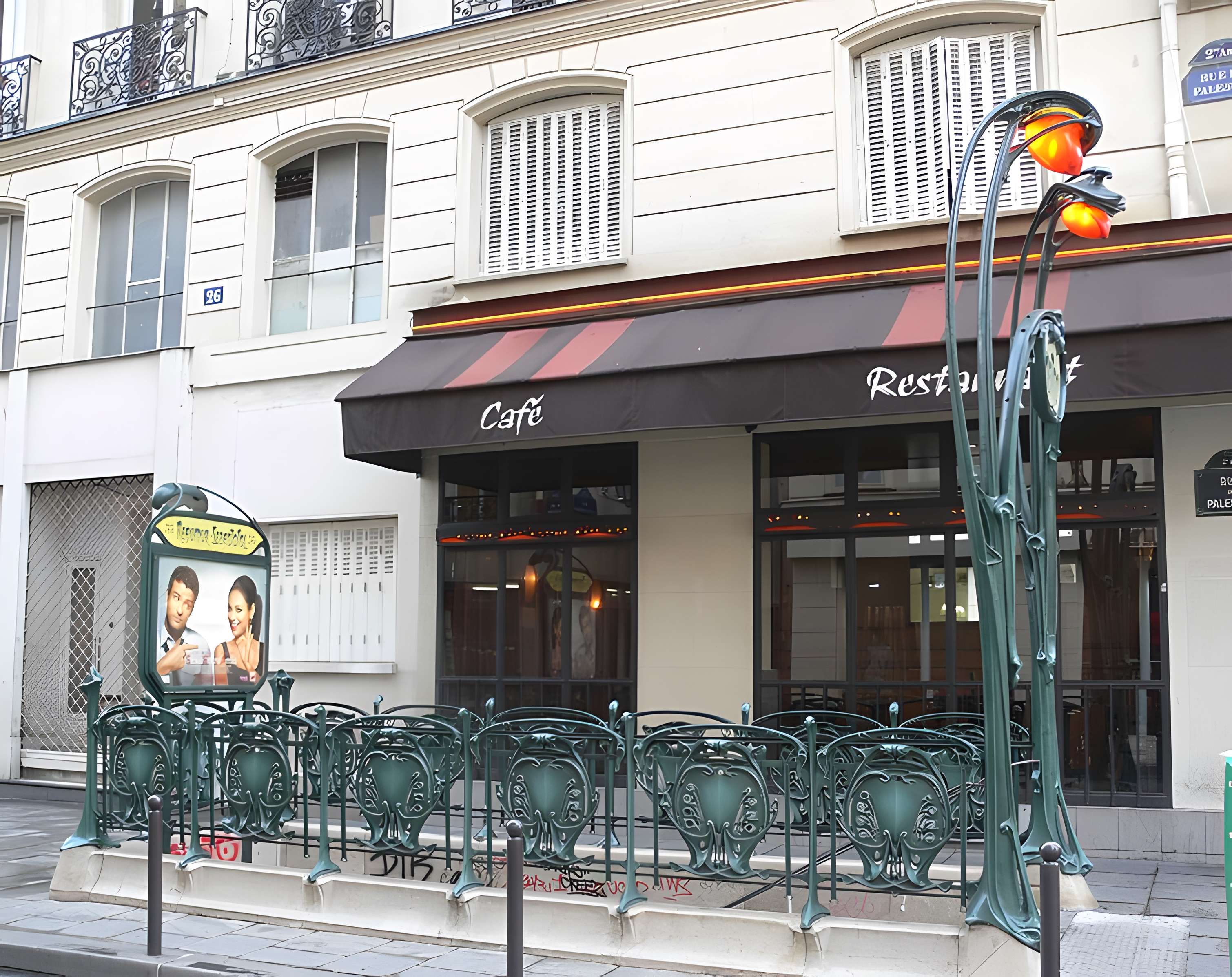 Métropolitain, station Quatre-Septembre