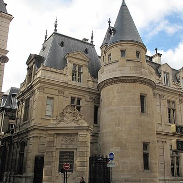 Ancienne abbaye Saint-Martin-des-Champs, actuellement Conservatoire National des Arts et Métiers et Musée National des Techniques