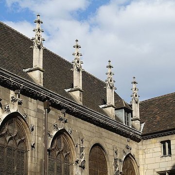 Ancienne abbaye Saint-Martin-des-Champs, actuellement Conservatoire National des Arts et Métiers et Musée National des Techniques
