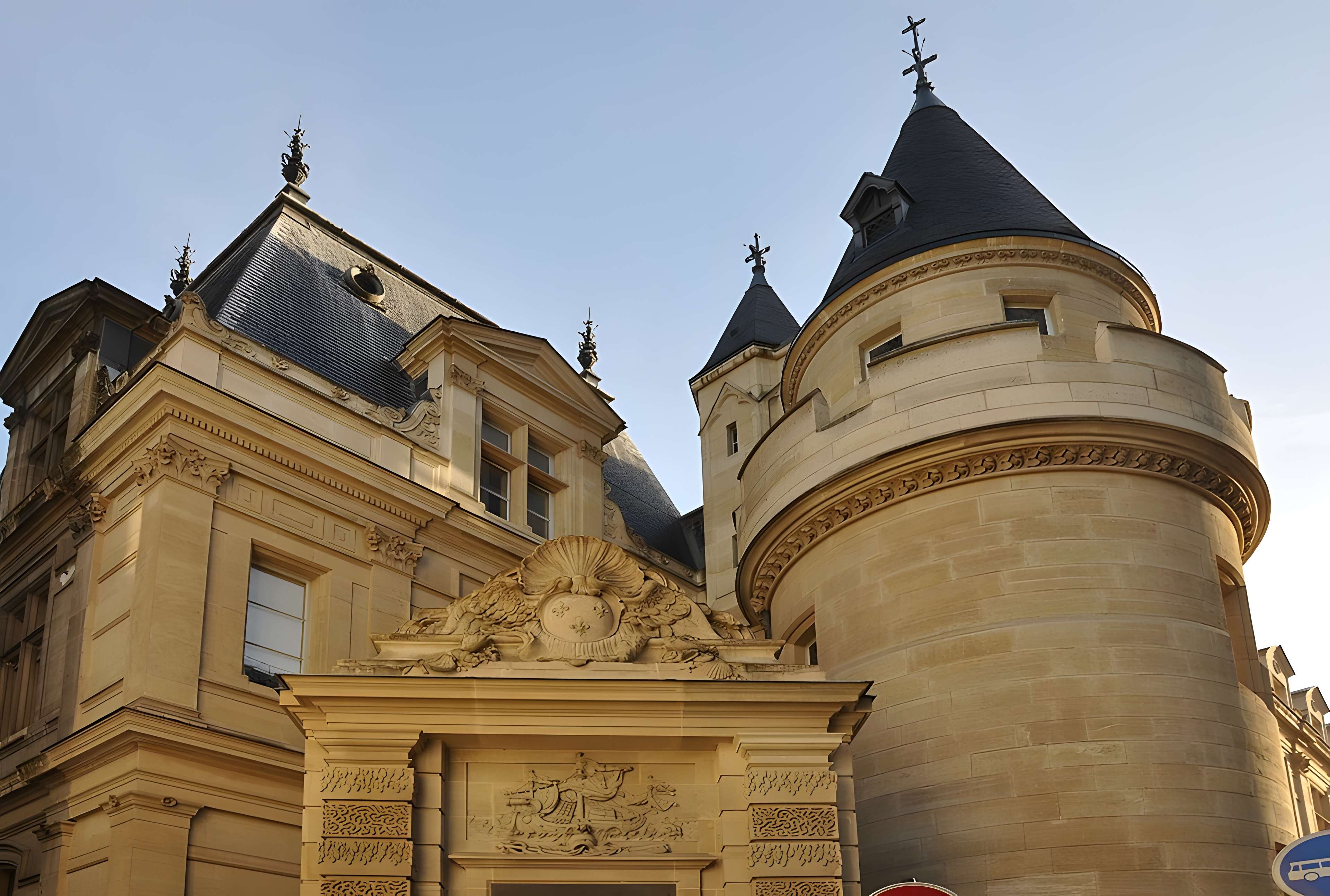 Ancienne abbaye Saint-Martin-des-Champs, actuellement Conservatoire National des Arts et Métiers et Musée National des Techniques