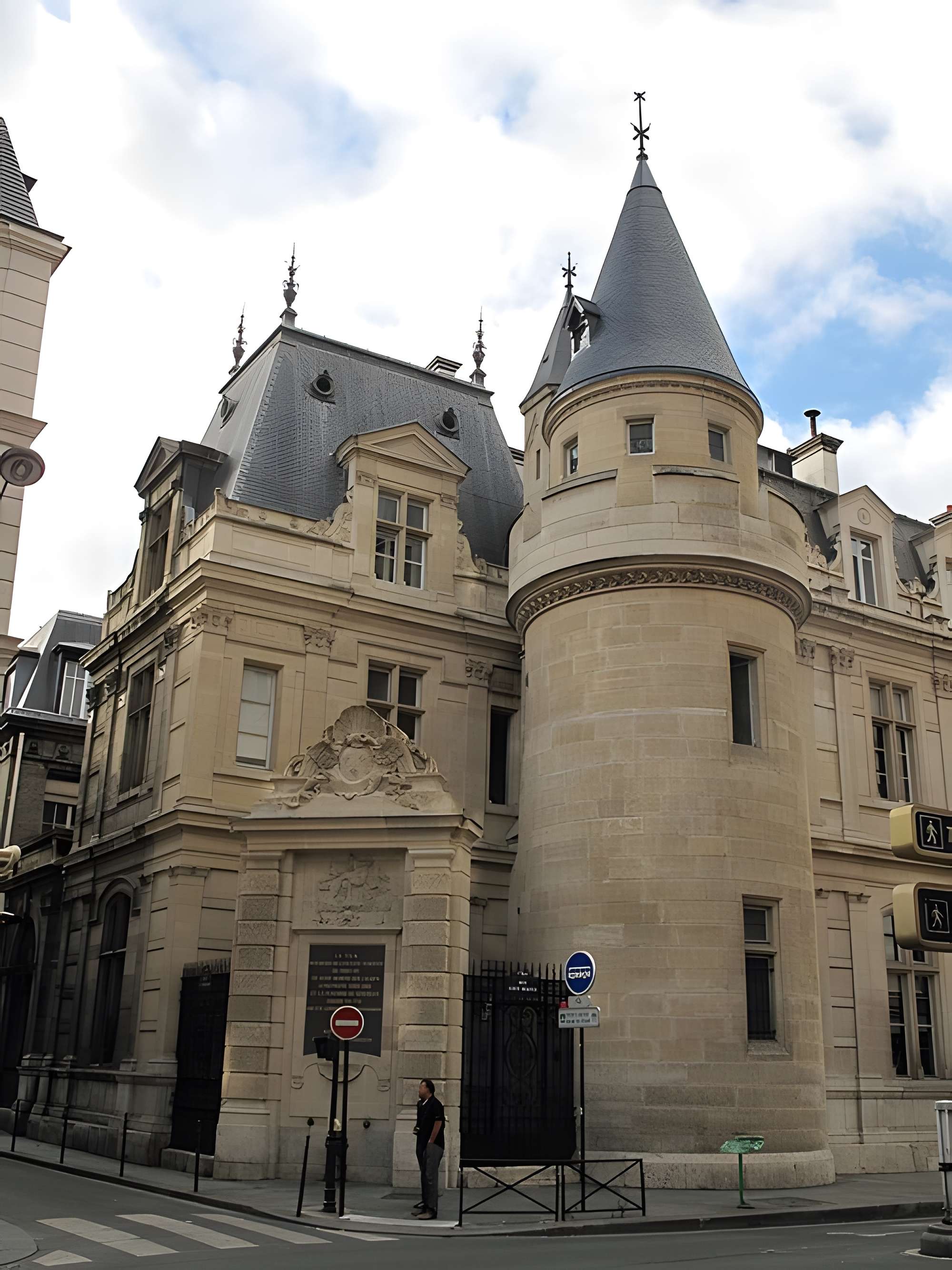 Ancienne abbaye Saint-Martin-des-Champs, actuellement Conservatoire National des Arts et Métiers et Musée National des Techniques