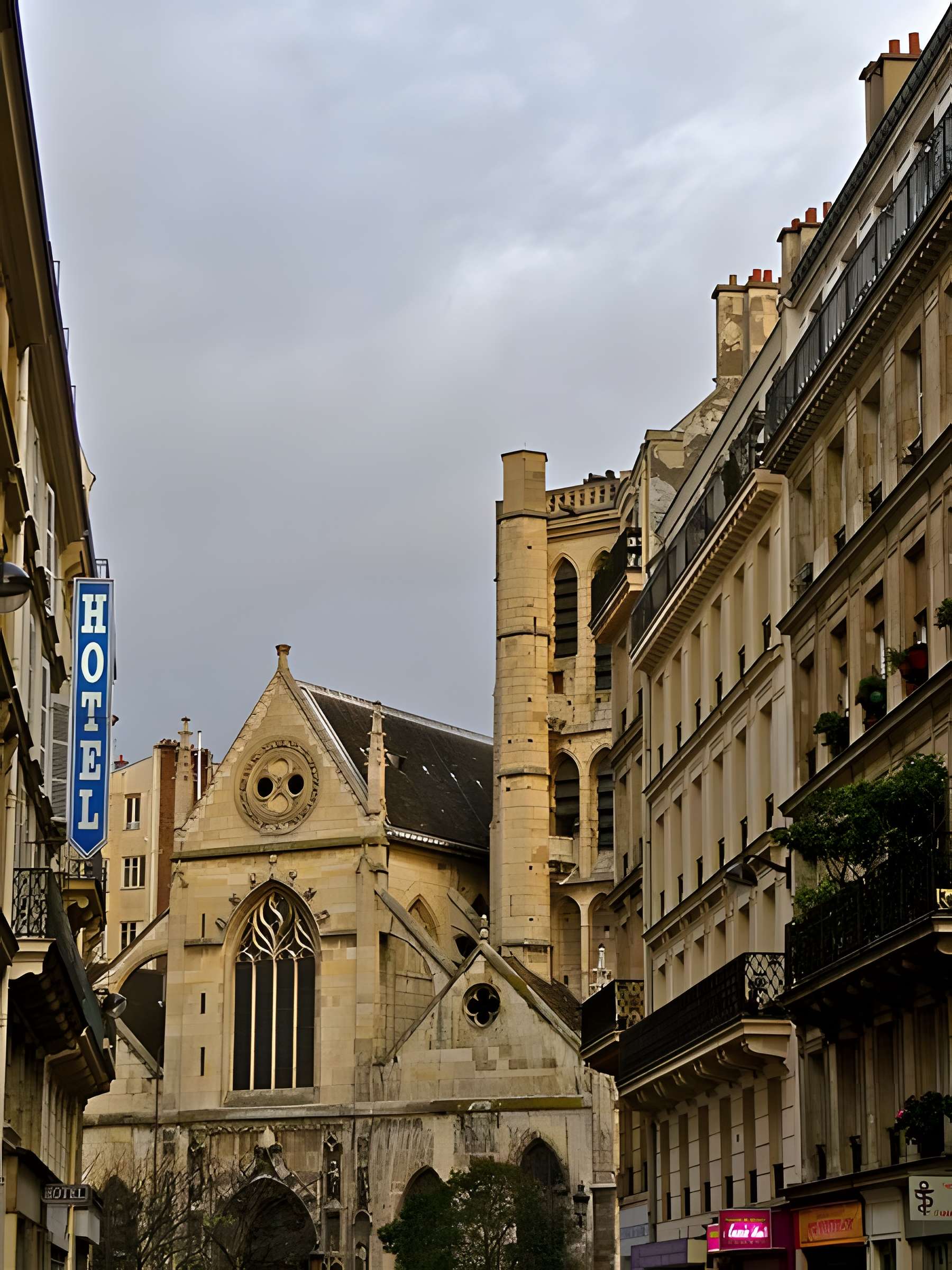 Ancienne abbaye Saint-Martin-des-Champs, actuellement Conservatoire National des Arts et Métiers et Musée National des Techniques