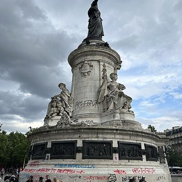 Monument à la République