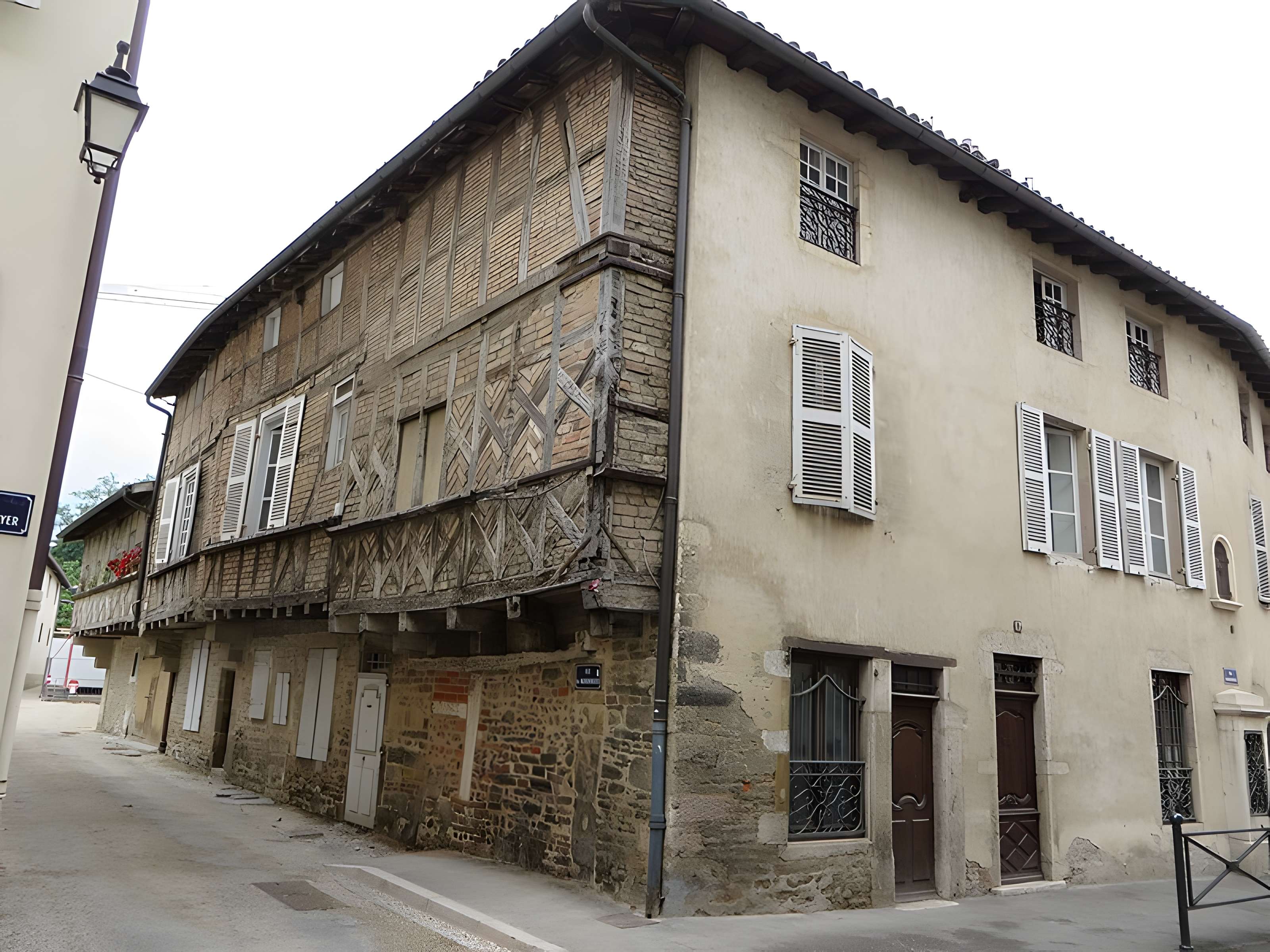 Maison au 17 rue Bourgmayer à Bourg-en-Bresse 