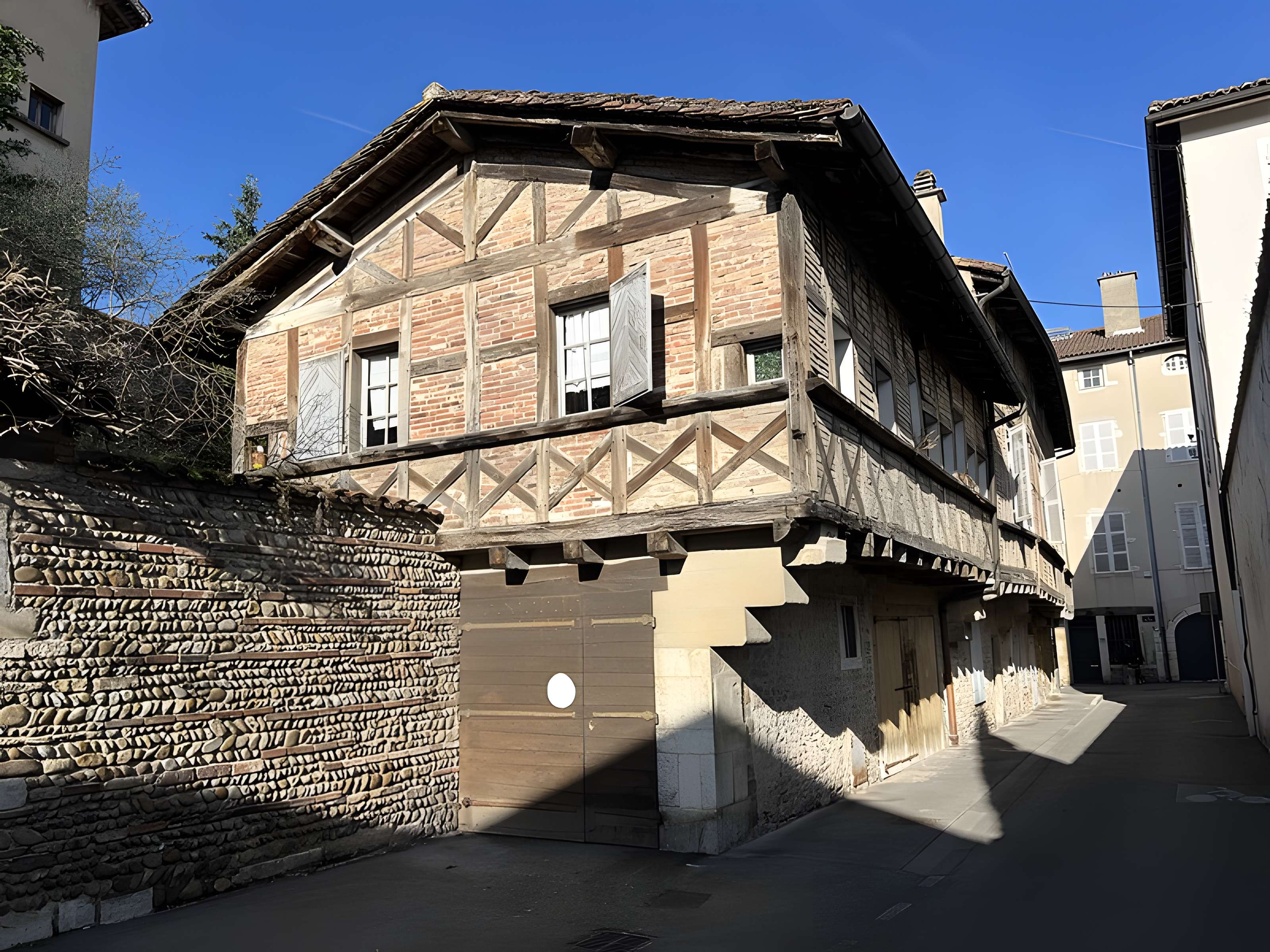 Maison au 17 rue Bourgmayer à Bourg-en-Bresse 