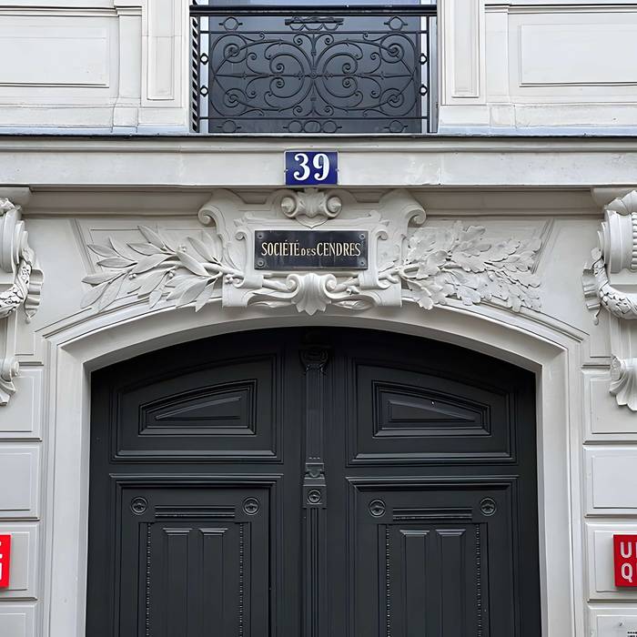 Photo de Hôtel et usine de la Société des Cendres