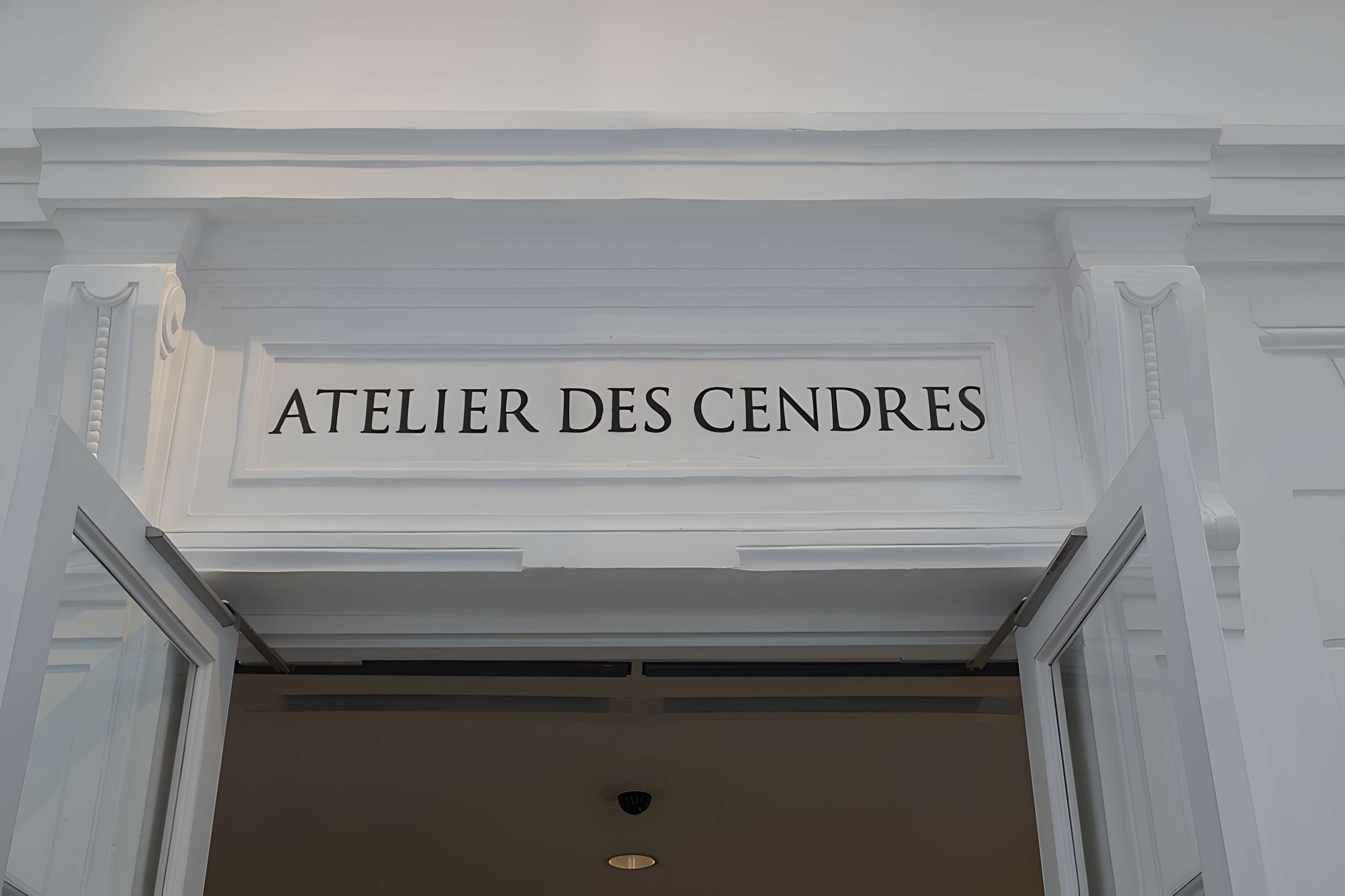 Hôtel et usine de la Société des Cendres