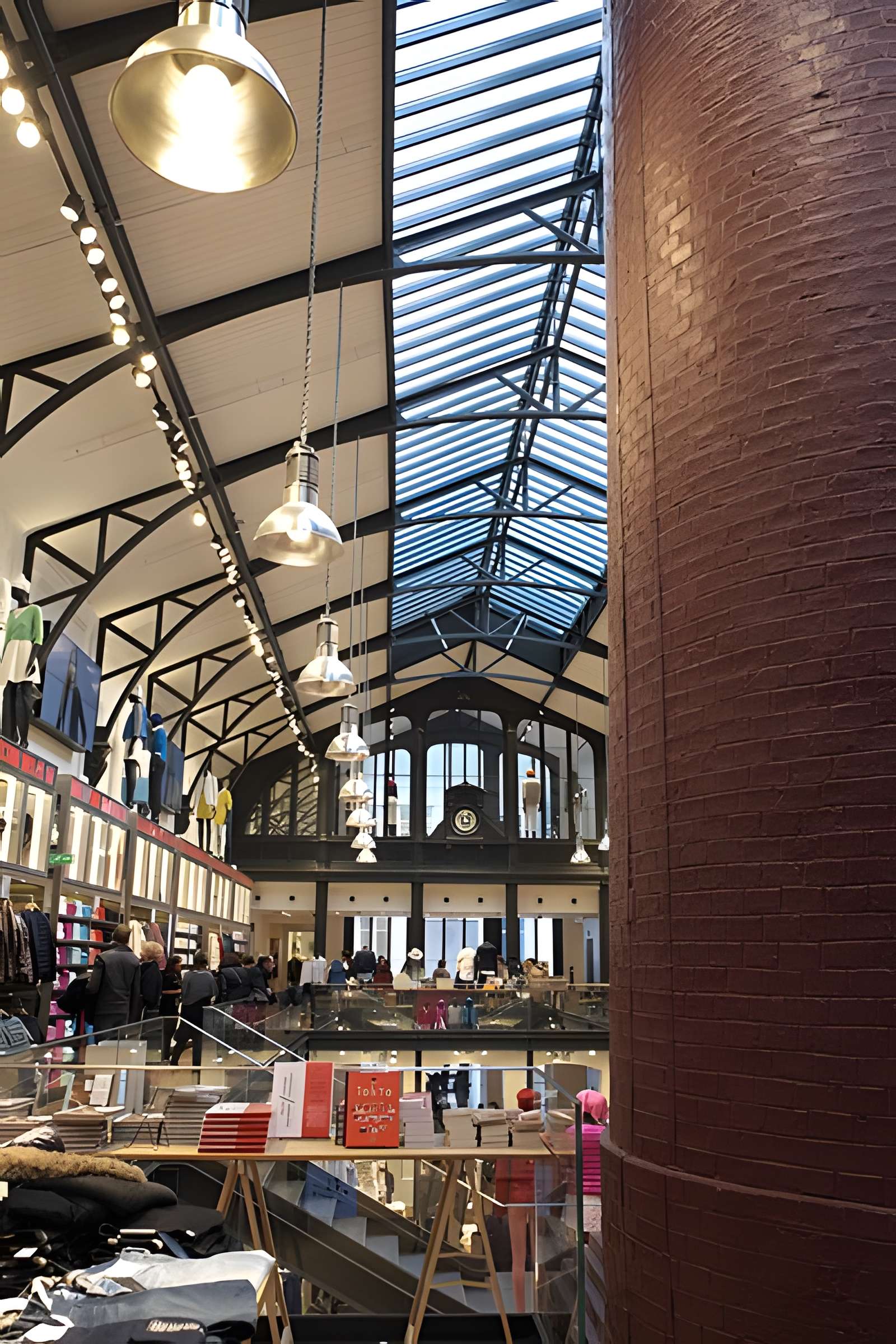 Hôtel et usine de la Société des Cendres