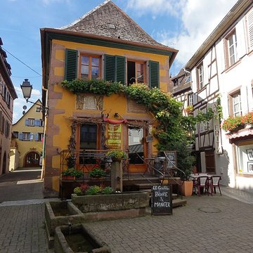 Maison au 2 Place de lAncien-Hôpital à Ribeauvillé