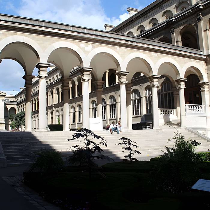 Photo de L’Hôtel-Dieu